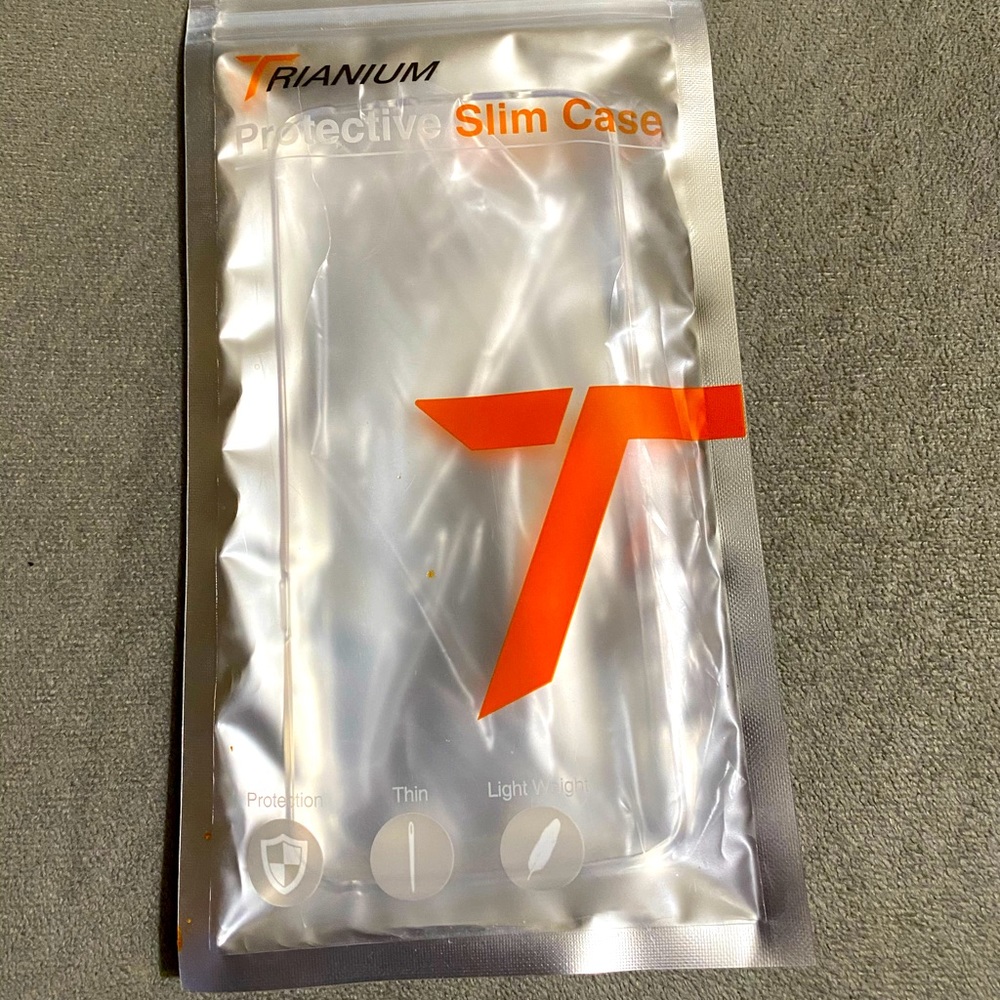 S8 plus phone case. ❗️free with purchase❗️